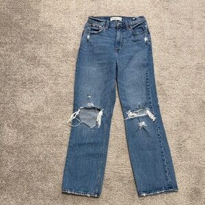 A&F curve love 90s straight jeans